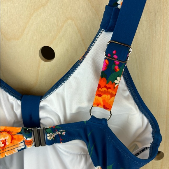 NWT Cupshe Blue Floral One Piece Bathing Suit Built In Padding Small - Picture 3 of 12